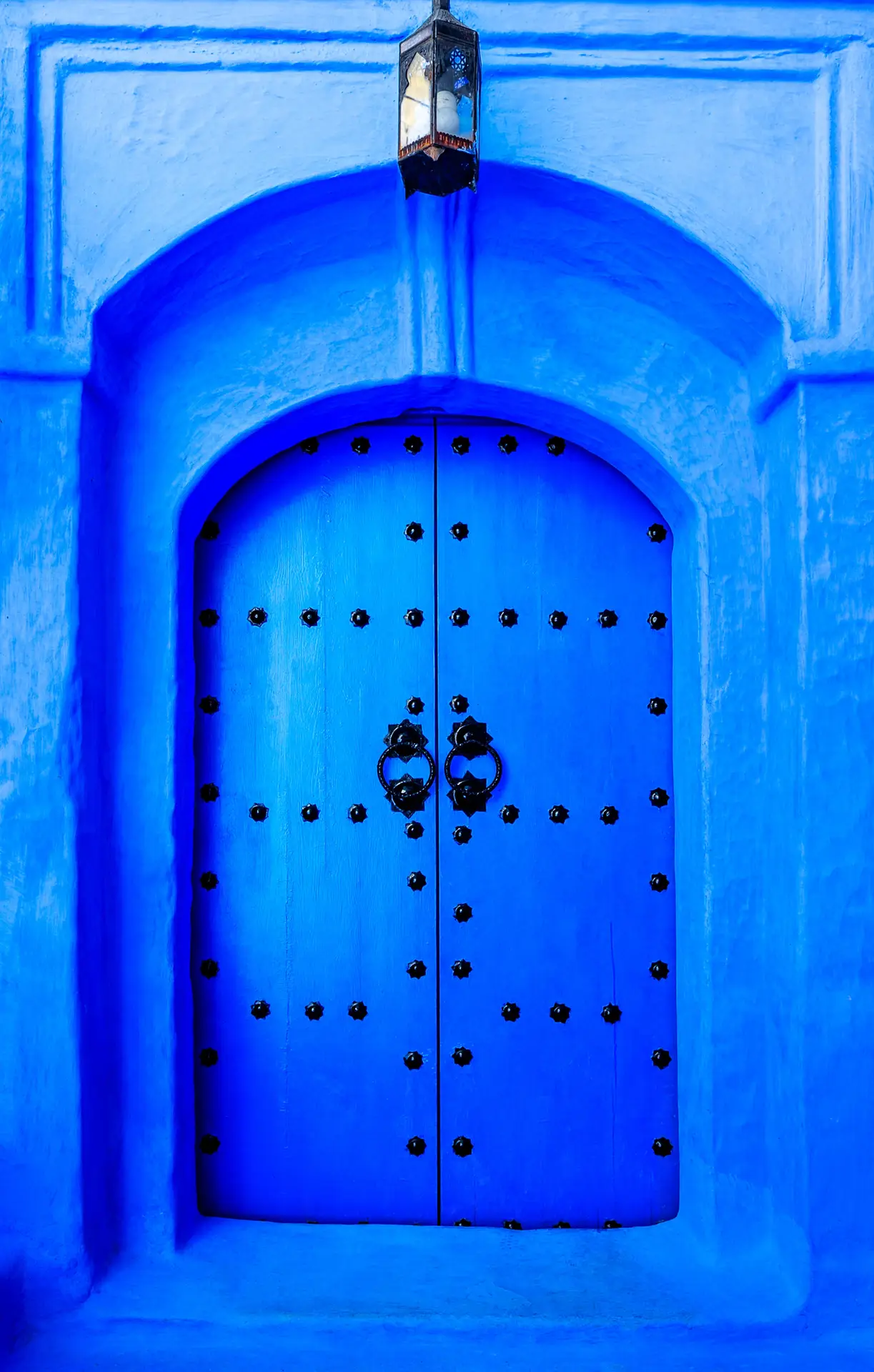 Χαρακτηριστική μπλε πόρτα στην πόλη Chefchaouen.
