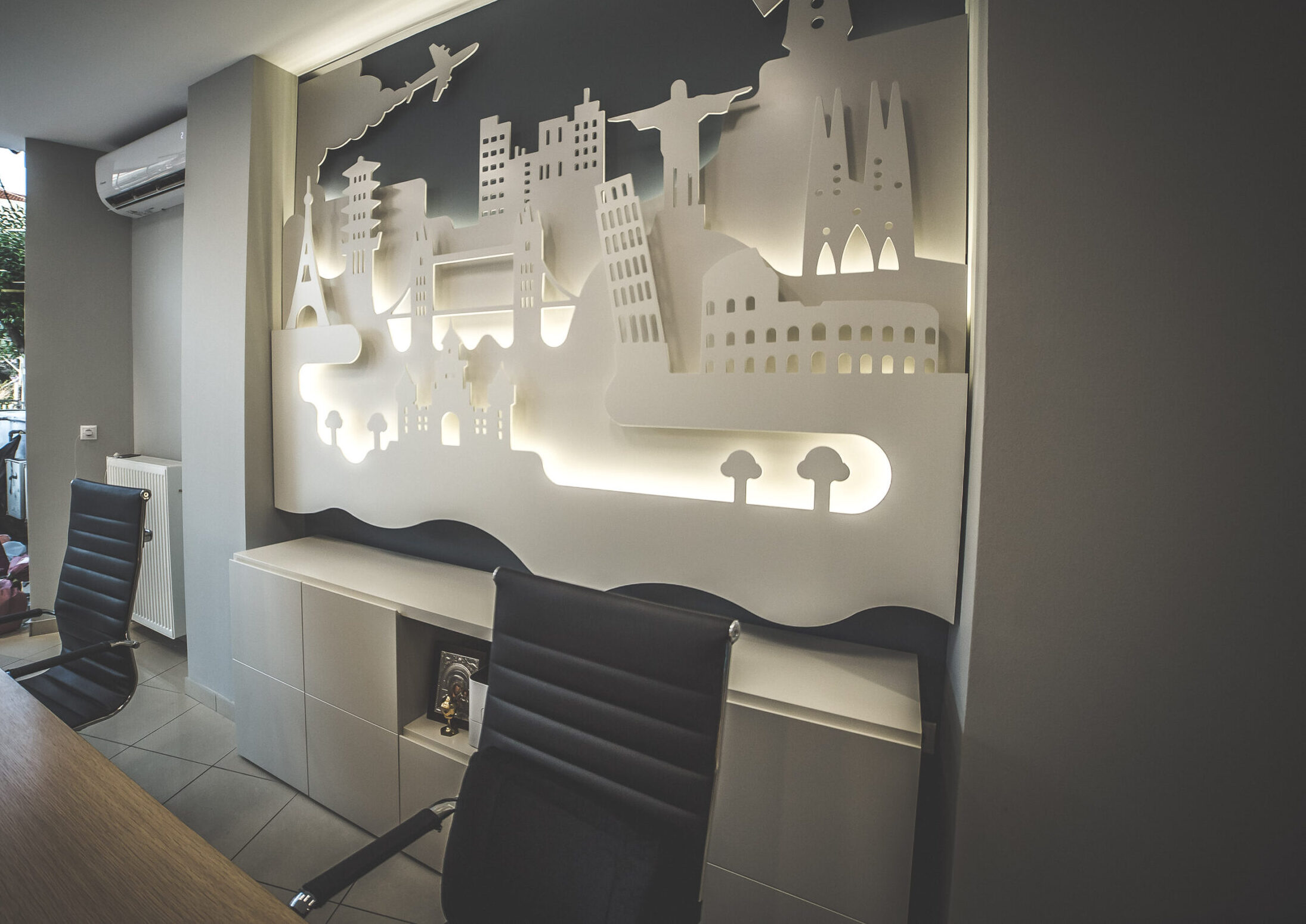 office-evosmos-genius-travel
